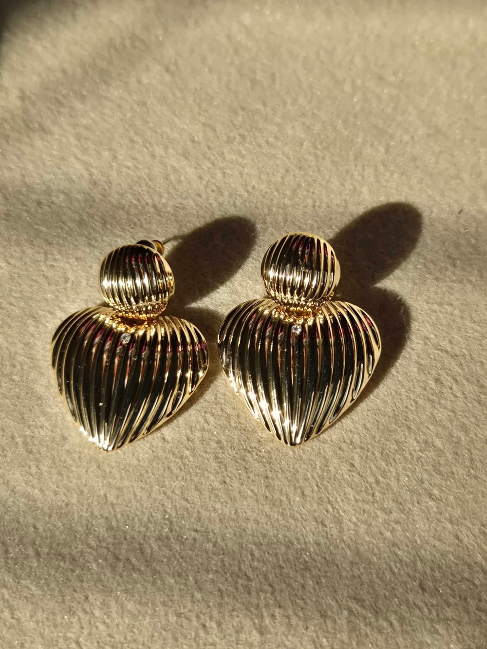 💖 Rippled Heart Statement Earrings 💖
